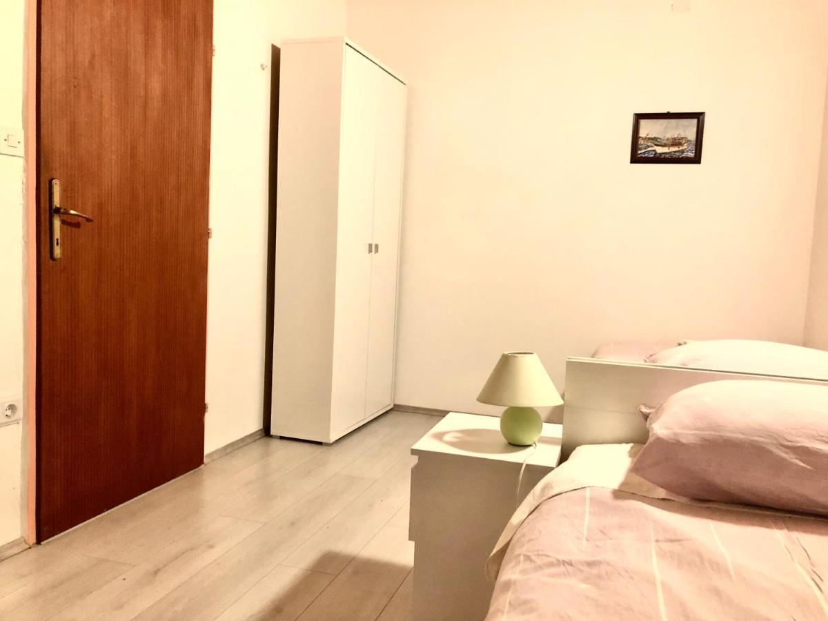Nar Apartment Mrljane Екстериор снимка