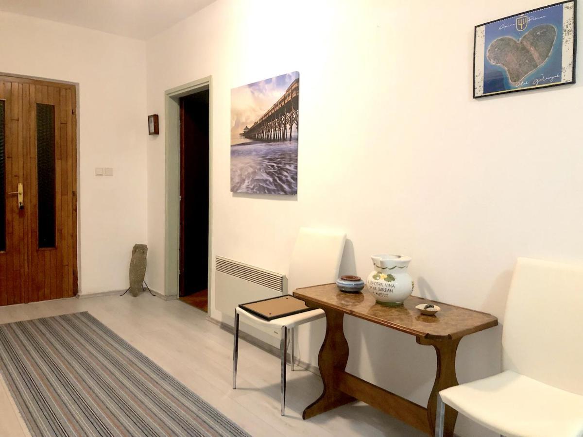 Nar Apartment Mrljane Екстериор снимка