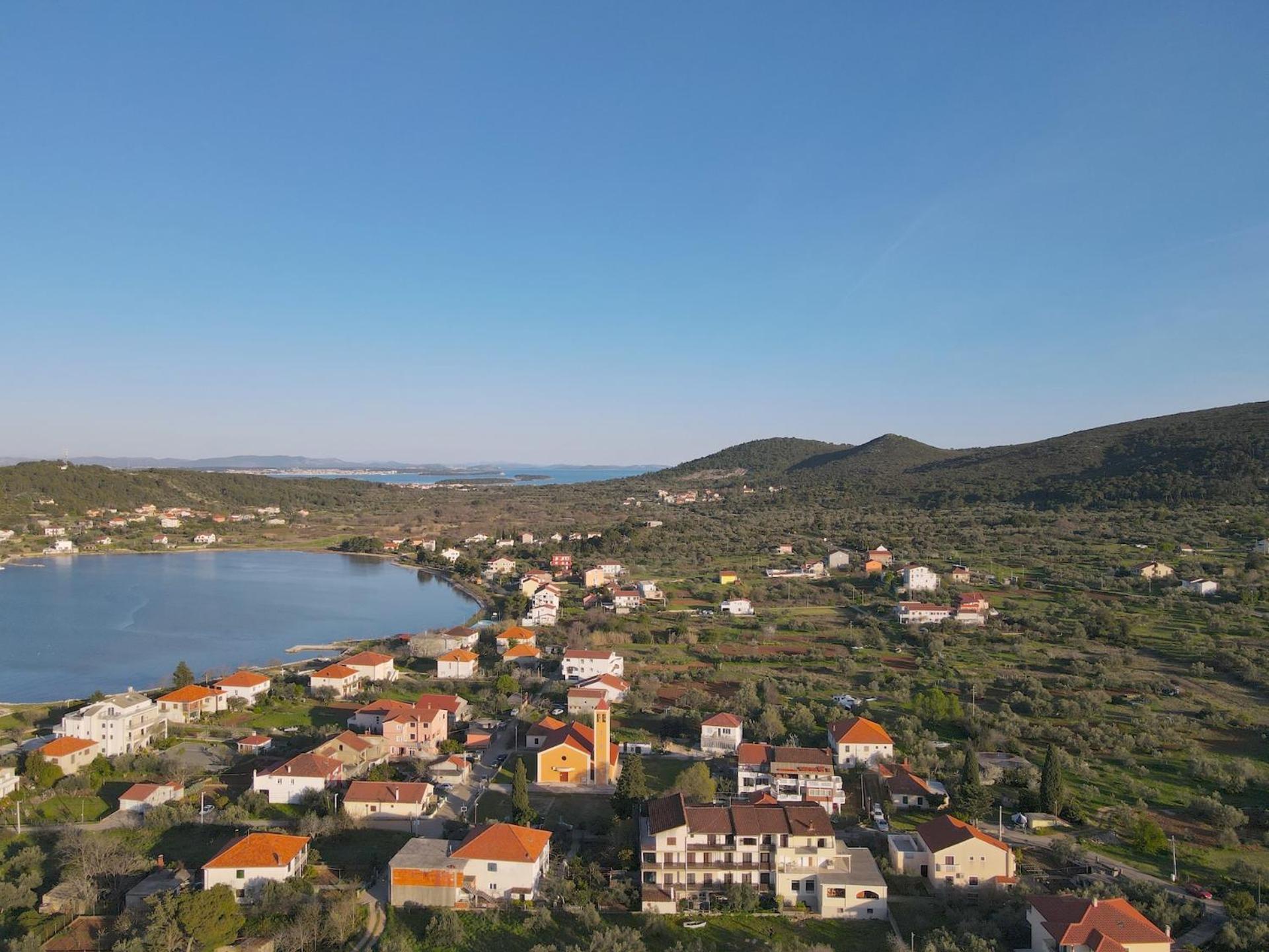 Nar Apartment Mrljane Екстериор снимка